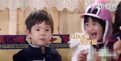娱乐小八卦吃瓜,揭秘吃瓜小八卦背后的娱乐江湖