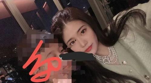 娱乐吃瓜酱当代网友视频,揭秘当代网友视频背后的热点与笑料