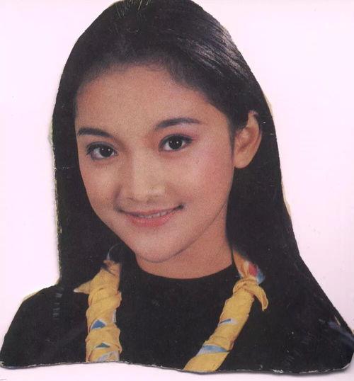 吃瓜美少女娱乐圈,吃瓜美少女带你探秘娱乐圈风云变幻