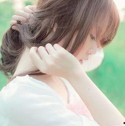 娱乐吃瓜酱背影图片女,揭秘娱乐吃瓜酱背后的神秘女生