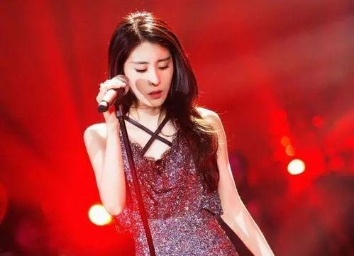 娱乐吃瓜酱女声唱的歌曲,女声演绎的欢快旋律，带你领略音乐的魅力