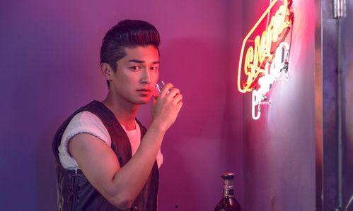 娱乐吃小瓜杨旭文,娱乐吃瓜背后的成长与蜕变