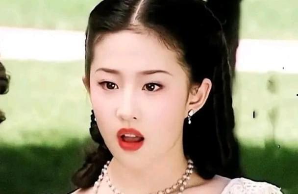 娱乐吃瓜君刘亦菲,娱乐圈的“吃瓜女王”，揭秘明星幕后故事