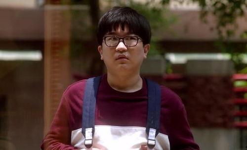 娱乐吃瓜背景女星是谁