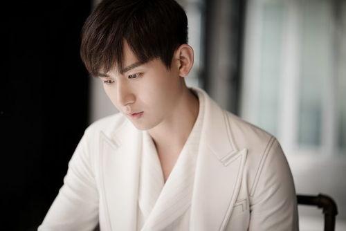 成毅吃瓜娱乐直播视频